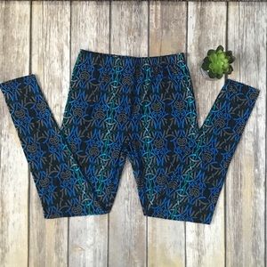 CELTIC KNOT LEGGINGS